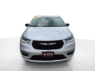 2024 Chrysler Pacifica, $23752. Photo 2
