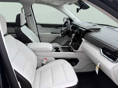 2026 GMC Acadia, $56918. Photo 10