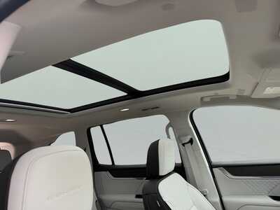 2026 GMC Acadia, $56918. Photo 9