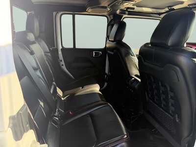 2022 Jeep Gladiator, $29222. Photo 11