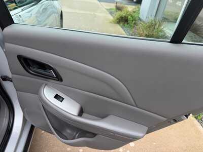 2015 Chevrolet Malibu, $10500. Photo 9