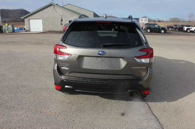 2019 Subaru Forester, $19499. Photo 7