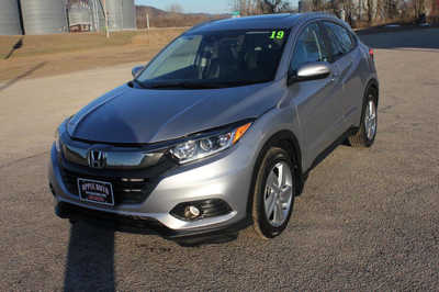 2019 Honda HR-V, $19499. Photo 2