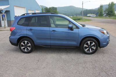 2017 Subaru Forester, $12999. Photo 5