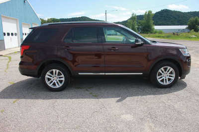2018 Ford Explorer, $14499. Photo 5