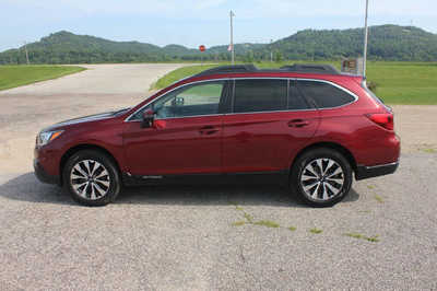 2016 Subaru Outback, $9999. Photo 9