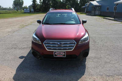 2015 Subaru Outback, $11999. Photo 3