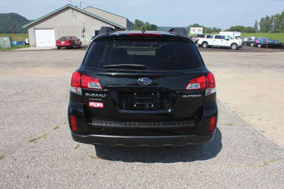 2014 Subaru Outback, $7999. Photo 7