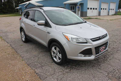 2016 Ford Escape, $8499. Photo 4