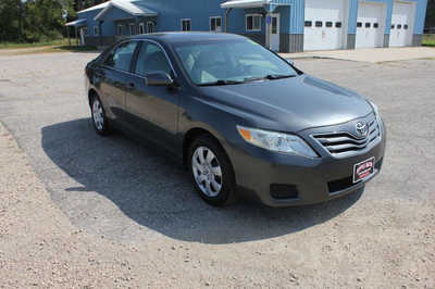 2011 Toyota Camry, $7499. Photo 4