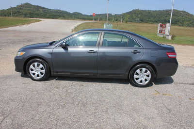 2011 Toyota Camry, $7499. Photo 9