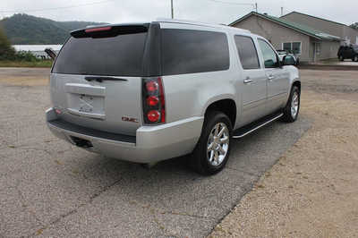 2014 GMC Yukon XL, $14999. Photo 12