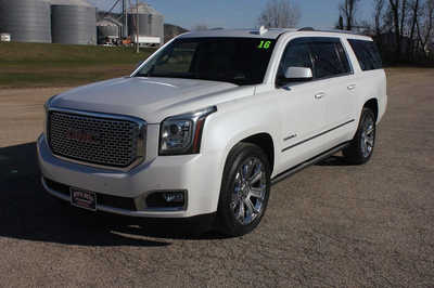2016 GMC Yukon XL, $16499. Photo 2