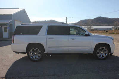 2016 GMC Yukon XL, $16499. Photo 5