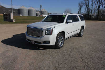2016 GMC Yukon XL, $16499. Photo 1