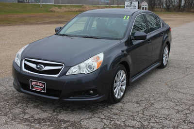 2011 Subaru Legacy, $4499. Photo 2