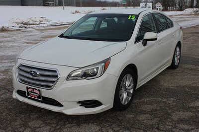 2015 Subaru Legacy, $10999. Photo 2