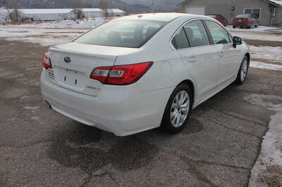 2015 Subaru Legacy, $10999. Photo 6