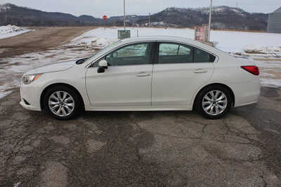 2015 Subaru Legacy, $10999. Photo 9