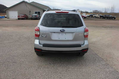 2016 Subaru Forester, $9999. Photo 7