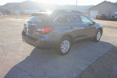 2017 Subaru Outback, $12999. Photo 6