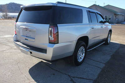 2017 GMC Yukon XL, $13999. Photo 6