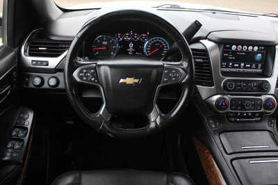 2016 Chevrolet Suburban, $17999. Photo 10