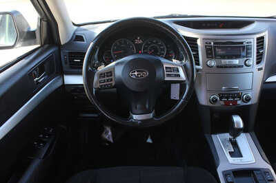 2013 Subaru Outback, $7999. Photo 10