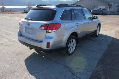 2013 Subaru Outback, $7999. Photo 6