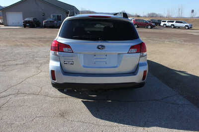 2013 Subaru Outback, $7999. Photo 7