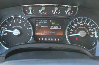 2011 Ford F150 Crew Cab, $10999. Photo 11