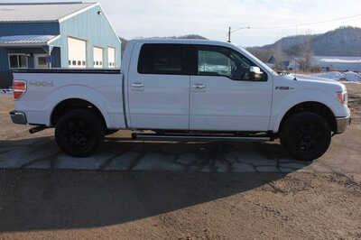 2011 Ford F150 Crew Cab, $10999. Photo 4