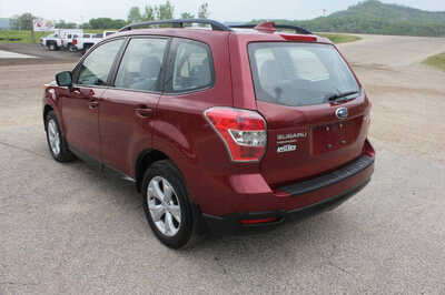 2016 Subaru Forester, $11999. Photo 8