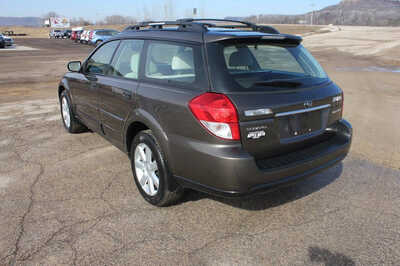 2009 Subaru Outback, $7499. Photo 7