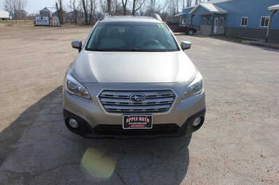2015 Subaru Outback, $6999. Photo 2