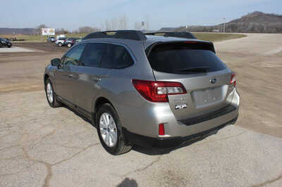 2015 Subaru Outback, $6999. Photo 7