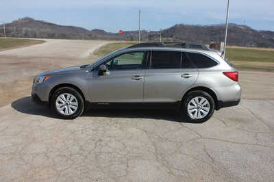 2015 Subaru Outback, $6999. Photo 8