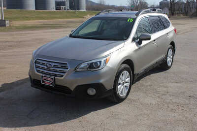 2015 Subaru Outback, $6999. Photo 1
