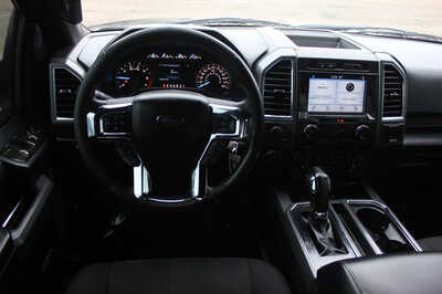 2016 Ford F150 Crew Cab, $15999. Photo 9