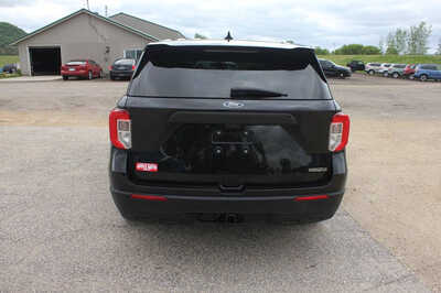 2022 Ford Explorer, $18499. Photo 6