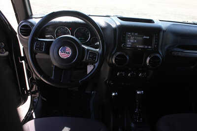 2015 Jeep Wrangler, $11999. Photo 9