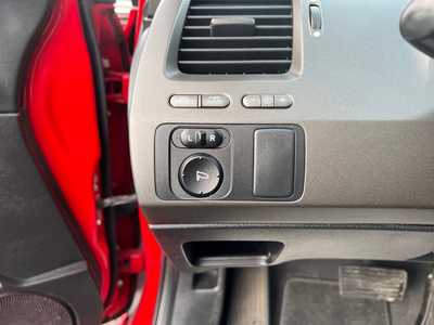 2011 Honda Civic, $8950. Photo 11