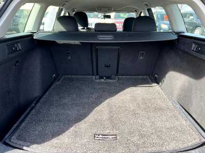 2017 Volkswagen Golf, $9999. Photo 8