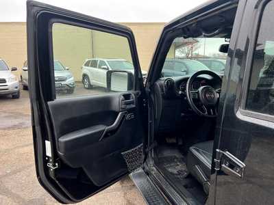2014 Jeep Wrangler Unlimited, $17900. Photo 12