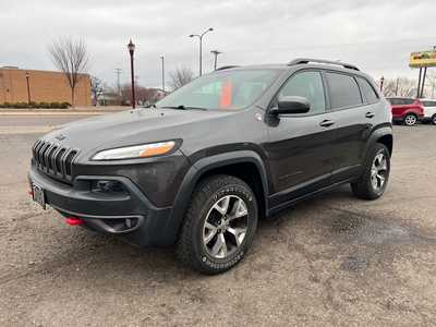 2015 Jeep Cherokee, $15900. Photo 4