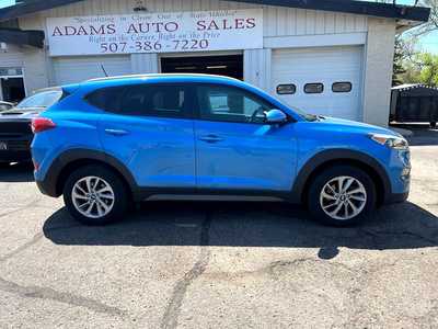2016 Hyundai Tucson, $13500. Photo 2