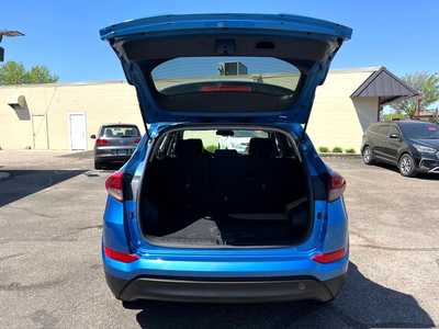 2016 Hyundai Tucson, $13500. Photo 6