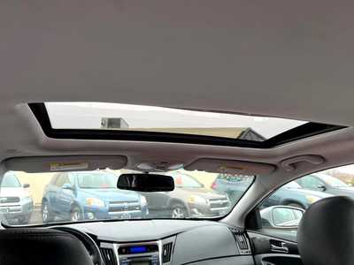 2013 Hyundai Sonata, $8600. Photo 9