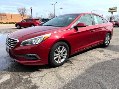 2015 Hyundai Sonata, $9500. Photo 4