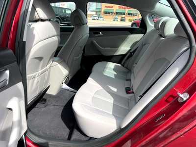 2015 Hyundai Sonata, $9500. Photo 8